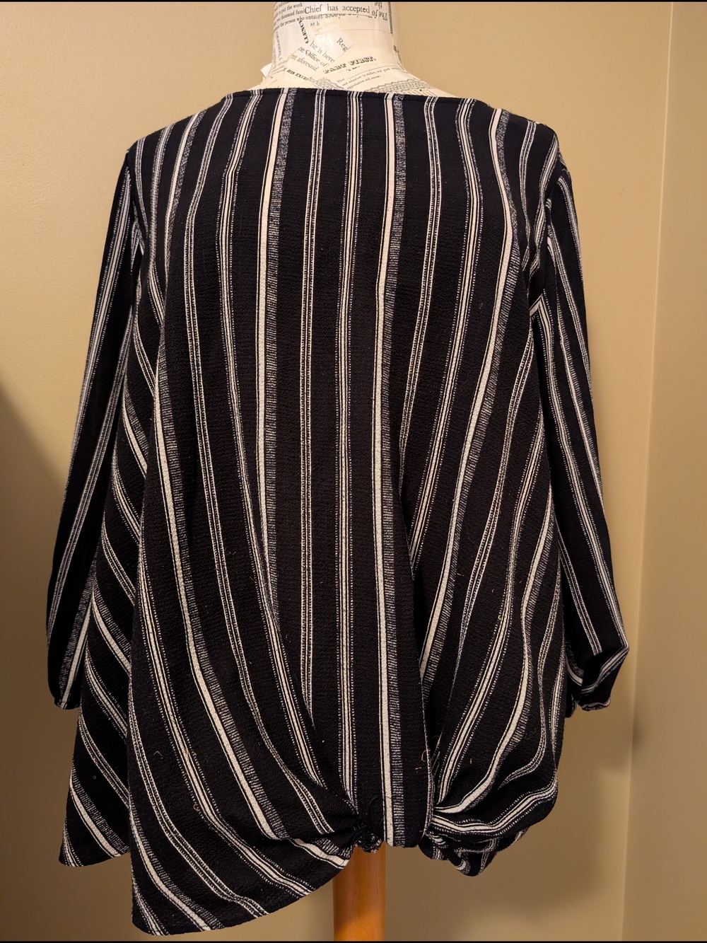Roz & Ali Black and White Striped Long Sleeve Tunic Blouse Shirt Top 1X Plus